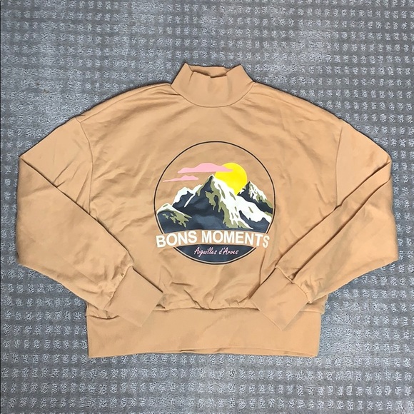 H&M Tops - H&M Graphic Print Turtleneck Pullover